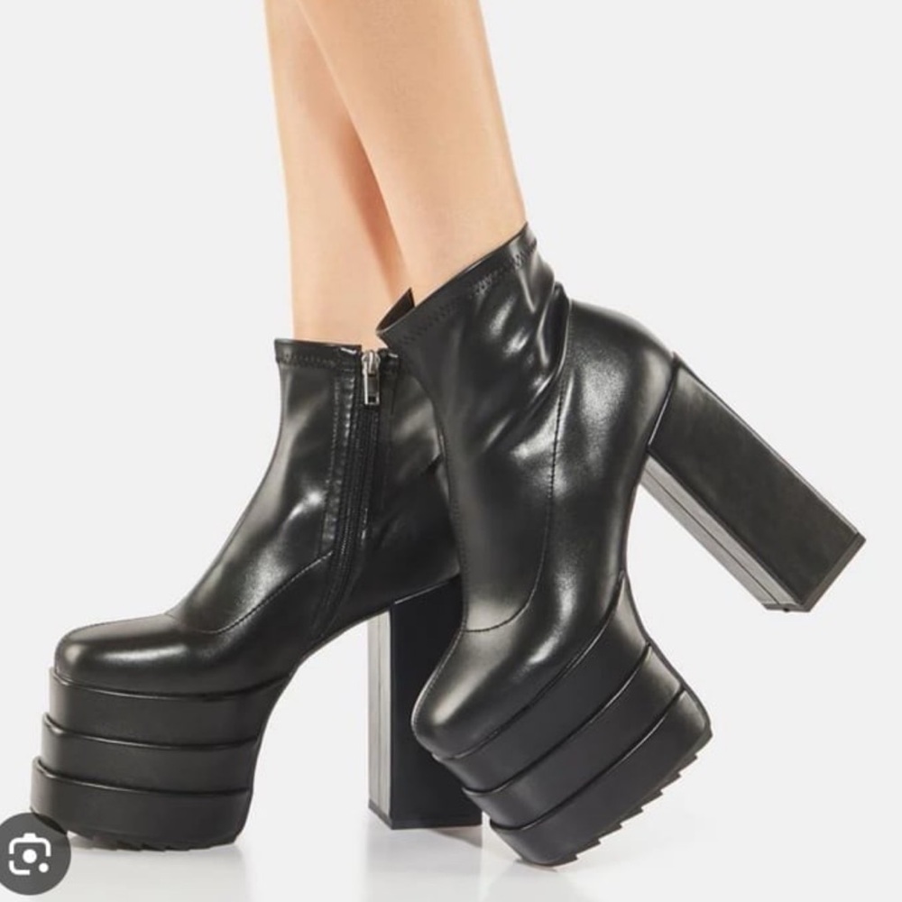 LAMODA Static platform boots Black - Size 6